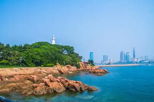 行摄青岛老十景之二:琴屿飘灯