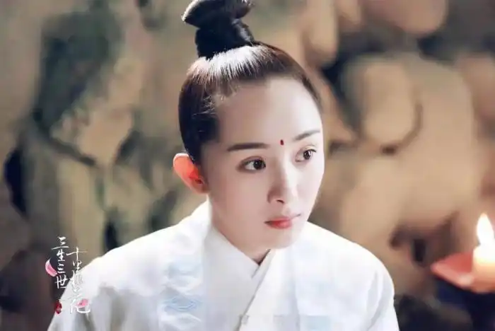 赵丽颖发际线(见过赵丽颖整发际线前的样子吗)