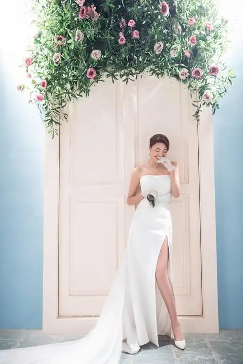 修图师-曺偉的婚纱摄影作品《室内》