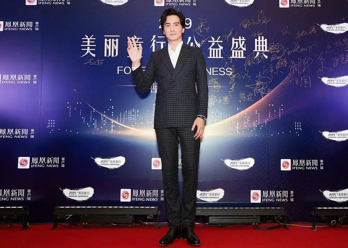 郑元畅是"偷走"时间了吧,37岁颜值不输23,还是心目中的江直树