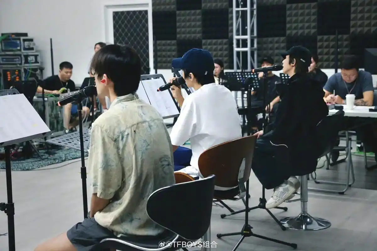 十年之约!橙海猖狂~不知不觉十年之约已经快到了~9292 - 抖音