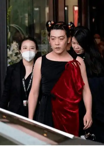 迪丽热巴,蔡徐坤,孟美岐,tfboys,姜思达 | 爆料回复帖_演唱会_乐华_卢