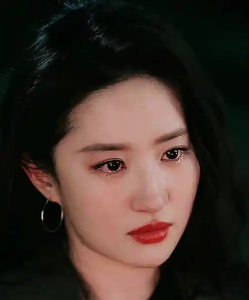 凭哭相美出圈 这12位女星真的是"仙女落泪"绝美又令人怜爱心碎_场面