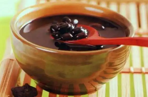 生发黑豆汤一天喝几次最好