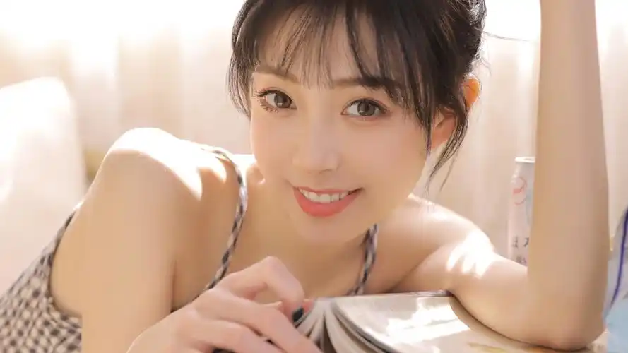 吊带裙美女性感写真图片桌面壁纸壁纸5