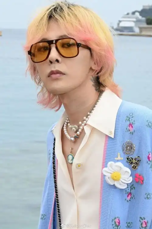 权志龙看秀生图