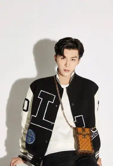 范丞丞酷感帅气写真图片23