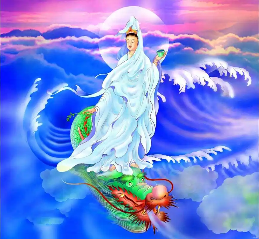 观音菩萨佛光初现,佛弟子虔诚礼拜,为子女家人求福,新年工作顺利,心想