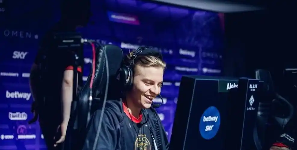 网传ence即将签下madden,组成狠人枪男队|选手|芬兰|战队_新浪新闻