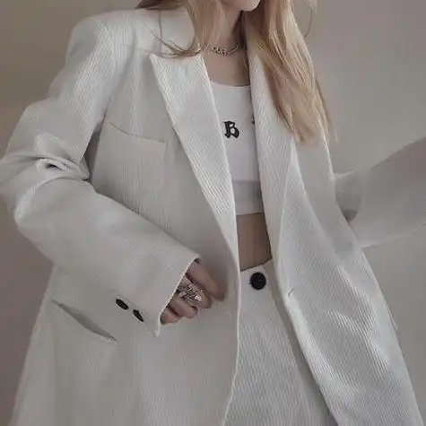 气质西装头像女 女生头像图片大全 -【爱个性】