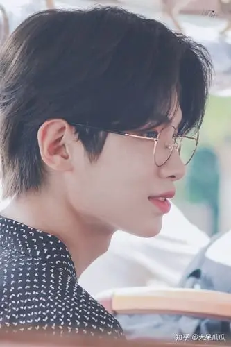 justin黄明昊最好看的一张图?