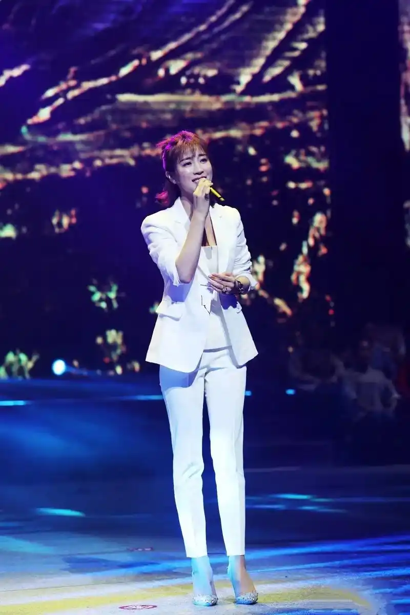 郭涛姐超美照片来袭#郭涛一首陕北民歌 #陕北好声音 #笑容最 - 抖音