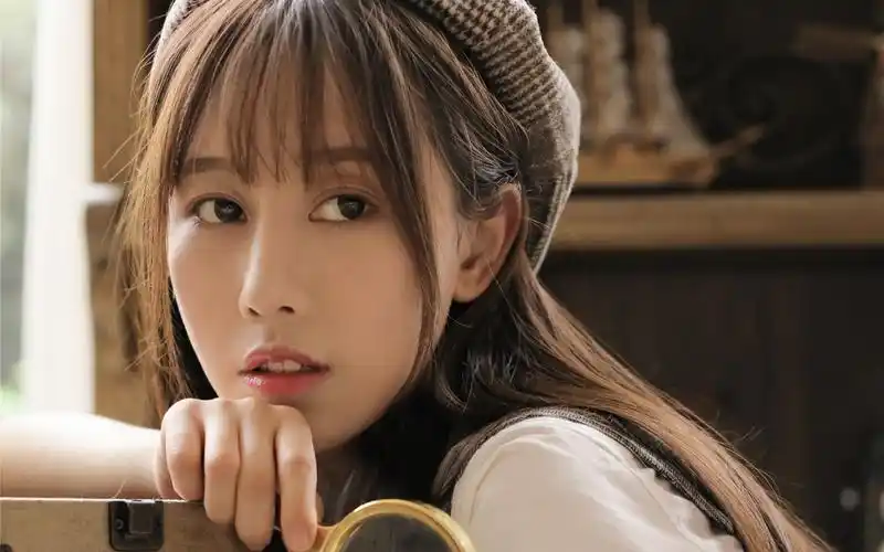 文艺女青年女生图片-美女壁纸-高清美女图片-第8图-娟娟壁纸