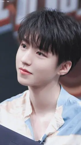 寻艺人气指数男艺人榜95后蔡徐坤第2王一博第100后千玺三连冠