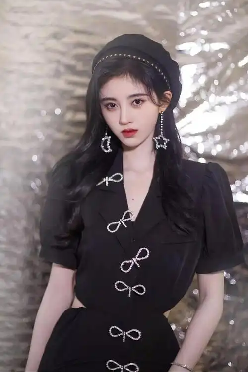 五千年美女鞠婧祎个人资料四千年美女鞠婧祎以前照片