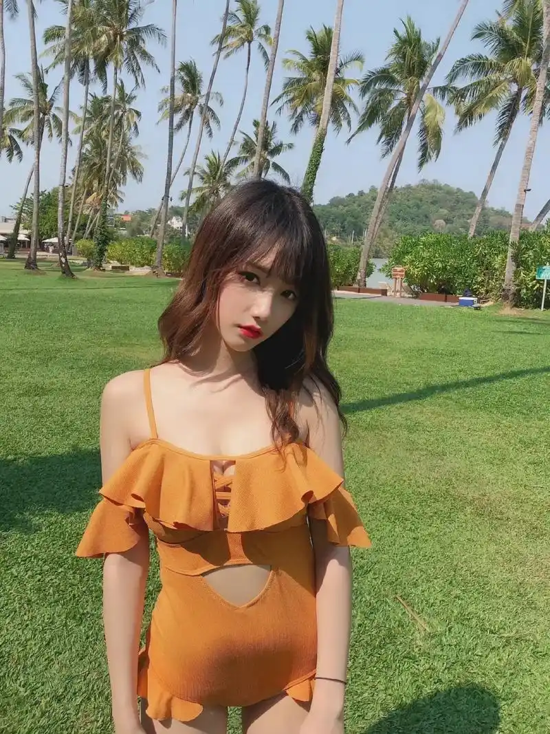 宋昕冉是一位中国内地的演员和歌手,她以其清新青春