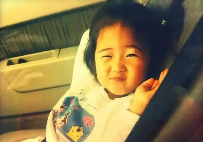 裴秀智裴珠泫宋慧乔好啦好咯明星们的童年照就推送到这啦岁月这把刀啊