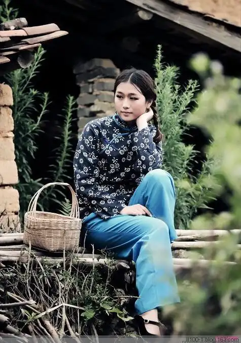 【布鞋情怀】朴素优雅的一带式布鞋(少数民族风情)(100p)