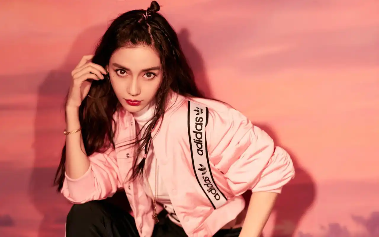 angelababy活力时尚壁纸_青春无敌杨颖