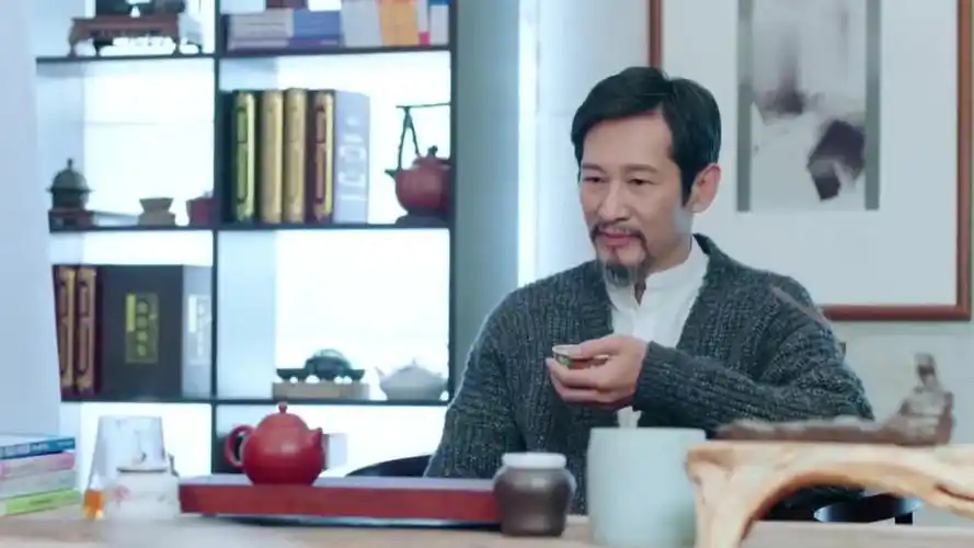 推手:梅道远被扫地出门,东叔说出这个名字,紧张得直搓手指