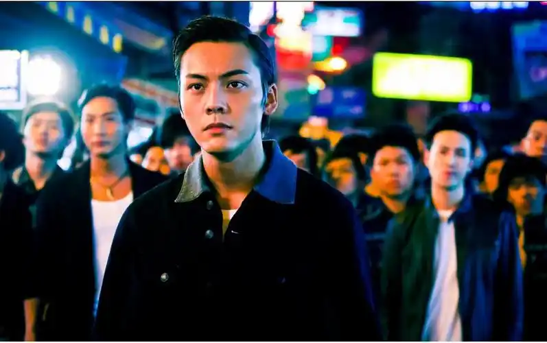 《扎职》陈伟霆当黑社会