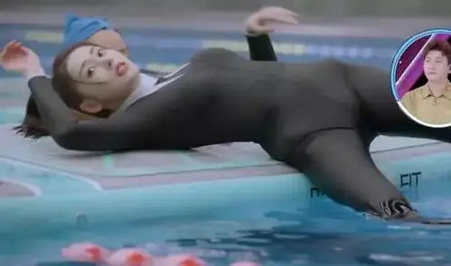 本以为很保守,浮出水面那刻却惊艳全场