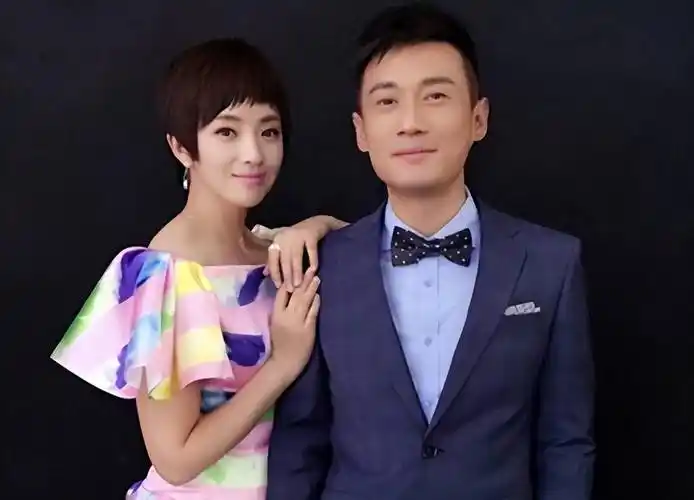 徐洪浩:比妻子大10岁,家里家外都被妻子领导,风光背后有眼泪_刘晓洁