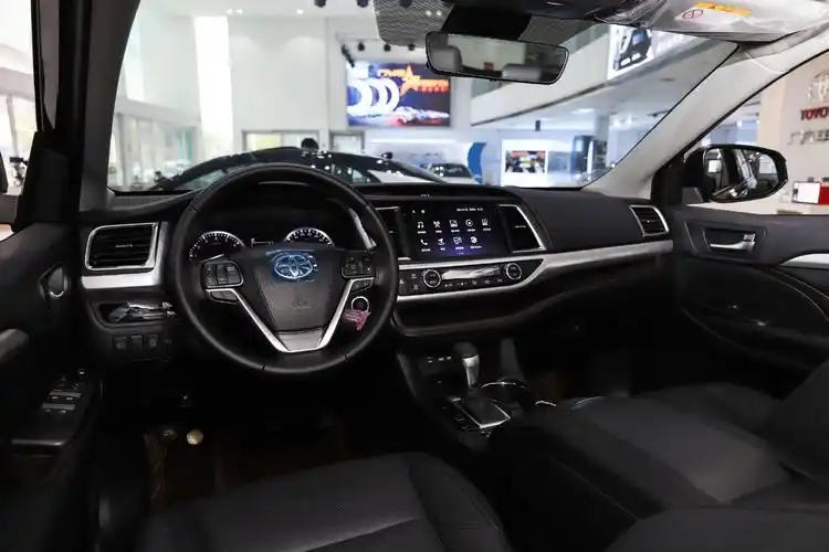 7座suv王者一直加价却从未被超越实拍2021款汉兰达