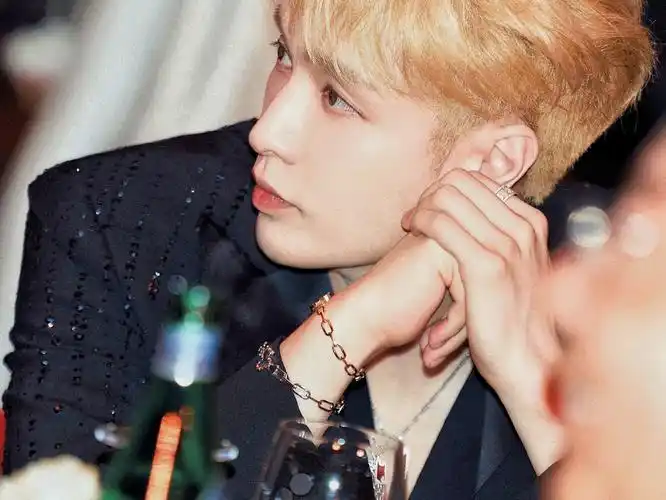 你好帅啊!张艺兴