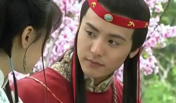 抹额古装美男只服这8位桃花眼丹凤眼个个潇洒俊逸