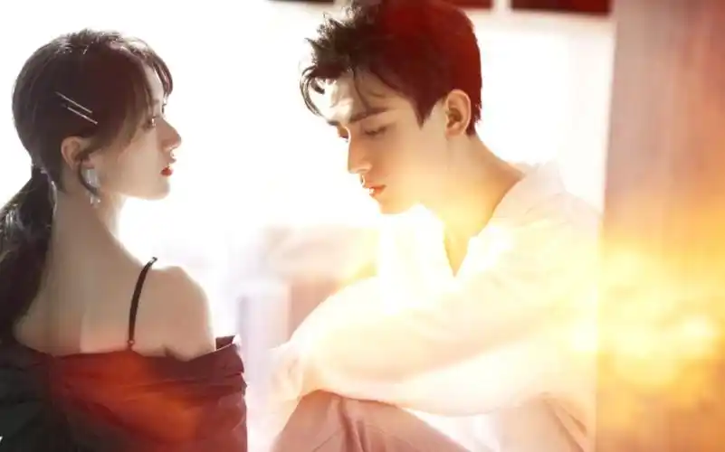 初遇现代衍生成毅袁冰妍把般配打在公屏上