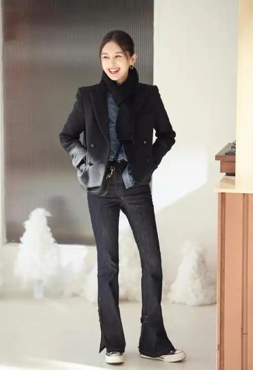 王子文身材比例绝了!个子不高穿搭却超有范,私服穿搭减龄又显高