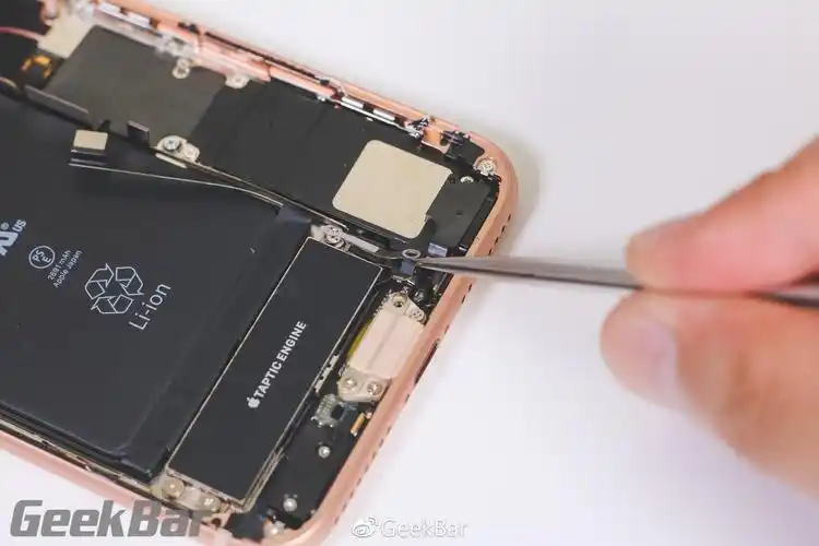 iphone 8 plus国内首拆!苹果这套路太厉害