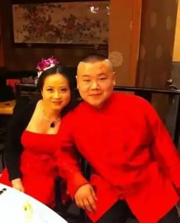 回顾岳云鹏的妻子郑敏选择一无所有的岳云鹏因爱一巴掌掌掴丈夫