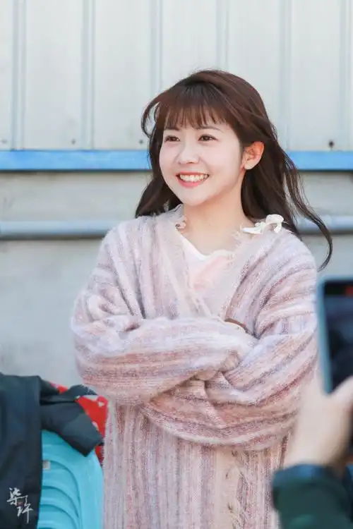 赖美云 金夏#0430 剧组探班补档萌萌哒金夏~真是太可爱了期待今夏