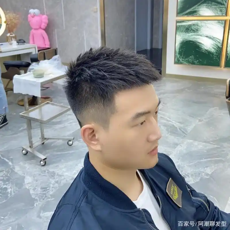男生短发这样剪,想不帅都难,剪完精神有型又帅气!