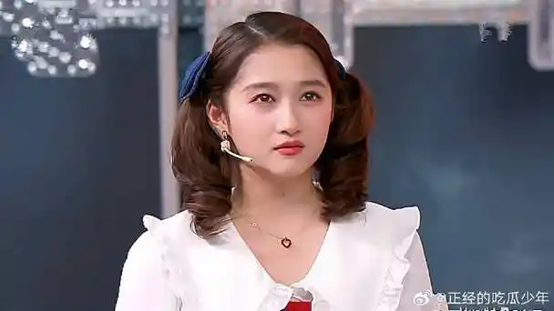 童星关晓彤七岁就去试戏,不料叫错陈凯歌名字,被吓得半死丨王牌