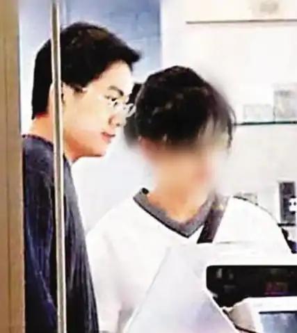 当首富的小蜜,插足郑伊健,杨恭如长着清纯的脸,却做尽疯狂之事