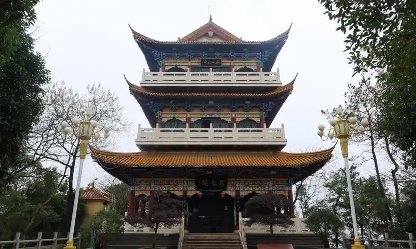 宜春袁山公园好景色,山不高景色美,山顶还有一座亭