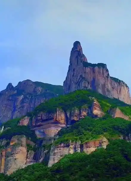 航拍雁荡山观音峰,大自然鬼斧神工,领略火山流纹岩地貌的神奇