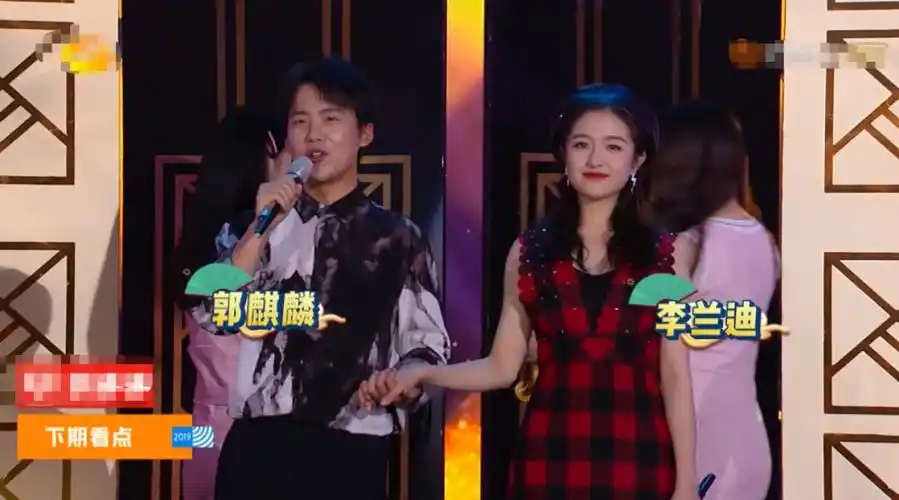 下期快本不看不行了有吴磊张子枫不说同行嘉宾个个正当红