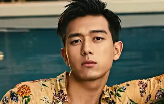 小姐姐们的"脑公"李现八字面相分享_位置_因为_印堂