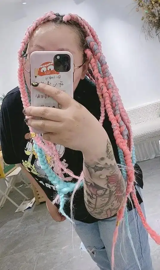 脏辫体验.黑人外教英语老师给我编的,花了四五个小时,可是编好 - 抖音