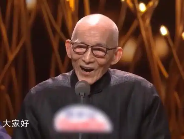 年过80仍在演戏兢兢业业为影视奉献这8位老戏骨才是圈内楷模