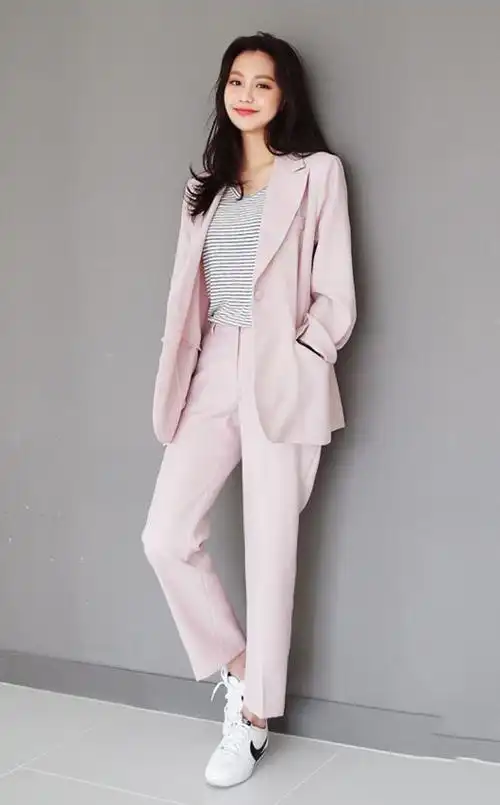 韩国女士小西装穿搭超美女装小西装搭配技巧在这