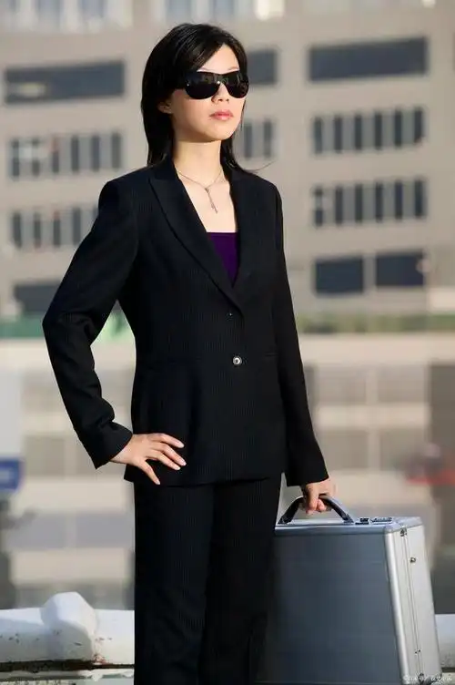 女士正装的着装标准,让你在任何场合都焕发魅力