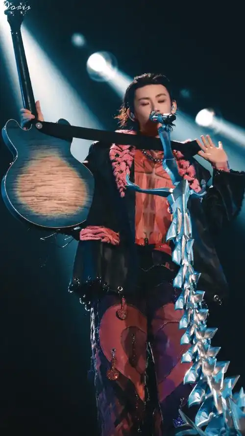 小鬼王琳凯成都演唱会