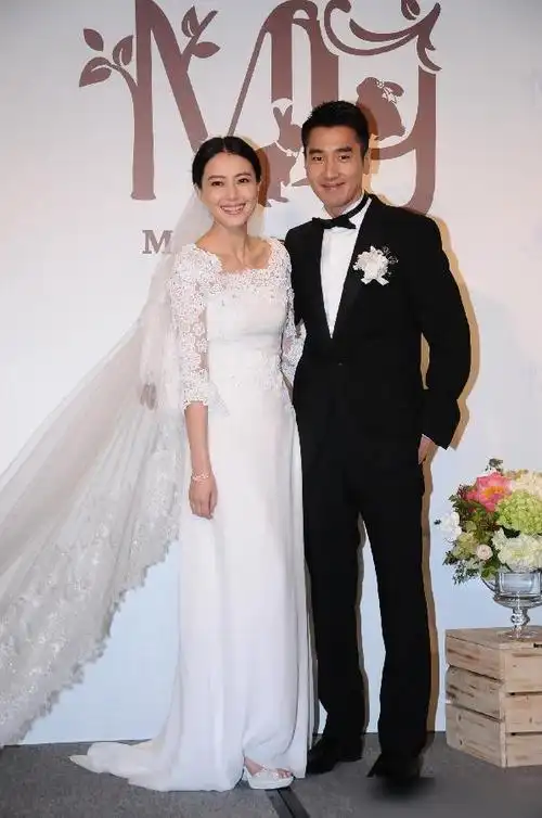 明星夫妻婚纱照谁的更美韩庚和卢靖姗的有创意他们的最美