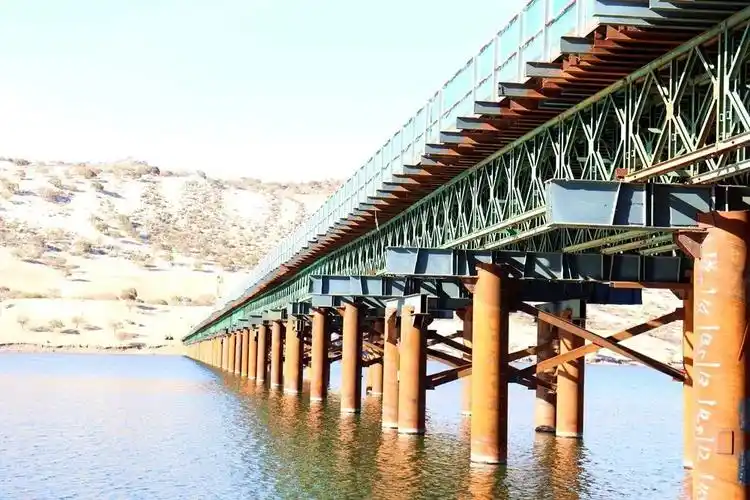 头条‖ 丹锡项目临时钢栈桥搭建完成!_施工