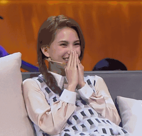 soogifsoogif出品昆凌开心大笑了不起的孩子gif动图_动态图_表情包